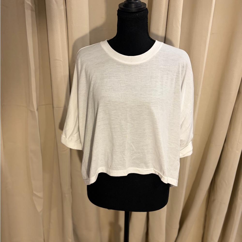 SHEIN White Casual Crop Top